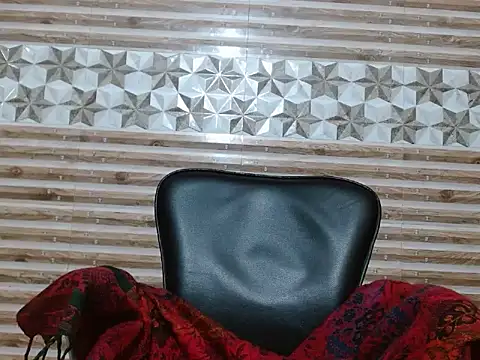 Snapshot of dimpyi chatting on January 2026 06:42:02 PM dimpyi online show from January 2026 06:42:02 PM