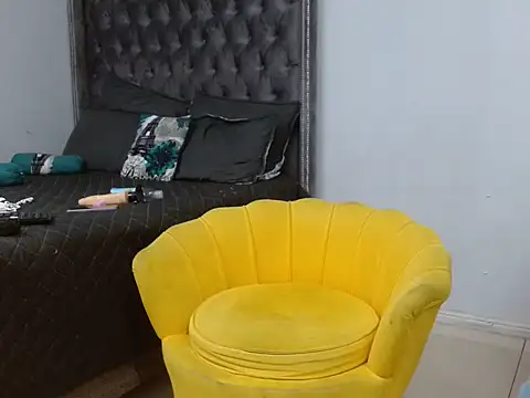 Snapshot of CouplesX96xx chatting on November 2025 10:25:02 PM CouplesX96xx online show from November 2025 10:25:02 PM