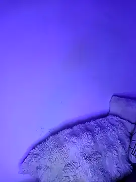 iamlalamilano online show from February 2026 07:18:01 PM