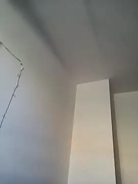 iamlalamilano online show from March 2026 11:17:02 AM