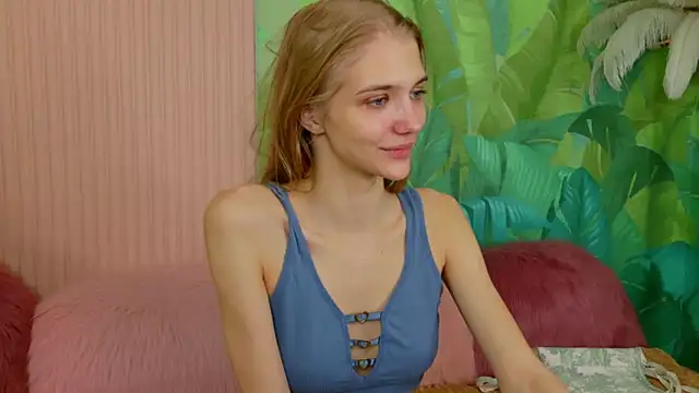 4example Chloe online show from February 2026 10:37:02 AM