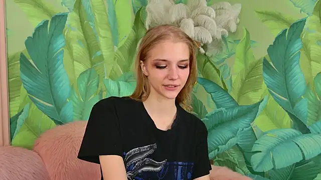 4example Chloe online show from March 2026 05:40:02 AM