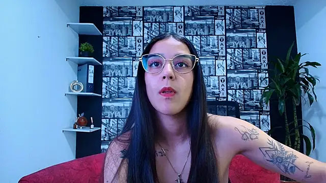 DanielaMonroe online show from April 2026 08:42:01 PM