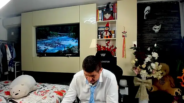 SpartacusDaddy48 online show from April 2026 10:58:01 AM