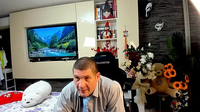 SpartacusDaddy48 online show from May 2026 03:41:02 PM