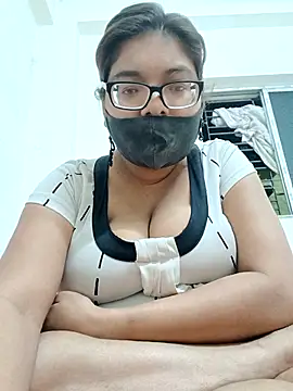 Elie couple143 online show from November 2025 06:20:01 PM