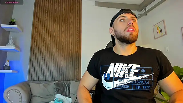 Maximo Wolff online show from September 2025 09:09:02 PM