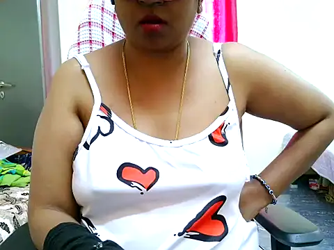 ammu1990 online show from February 2026 06:25:02 AM