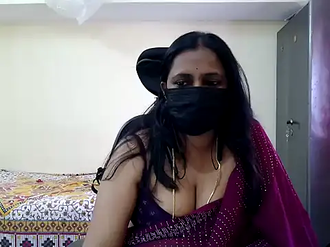 Snapshot of ammu1990 chatting on May 2026 07:47:01 AM ammu1990 online show from May 2026 07:47:01 AM