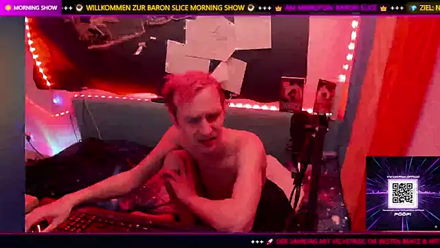 Snapshot of DaveLindau chatting on January 2026 07:11:01 PM DaveLindau online show from January 2026 07:11:01 PM