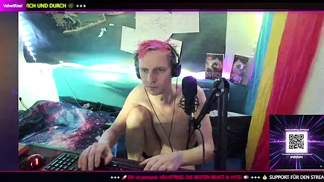 Snapshot of DaveLindau chatting on February 2026 07:24:01 AM DaveLindau online show from February 2026 07:24:01 AM