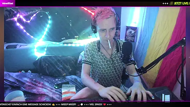 Snapshot of DaveLindau chatting on February 2026 07:58:02 PM DaveLindau online show from February 2026 07:58:02 PM