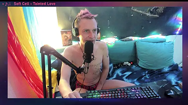 Snapshot of DaveLindau chatting on March 2026 05:45:02 PM DaveLindau online show from March 2026 05:45:02 PM