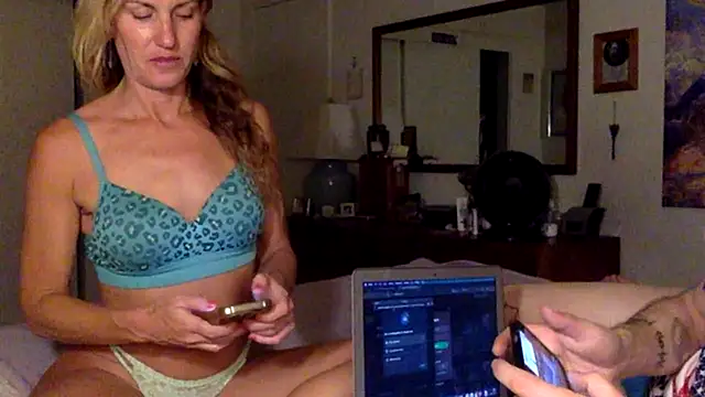 MackdaddyandgG online show from February 2026 02:16:01 AM