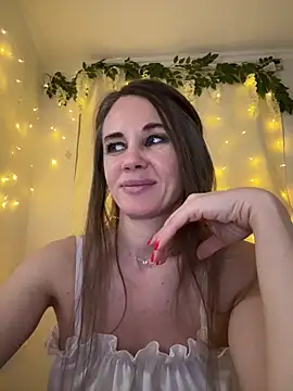 LucieMack online show from April 2026 05:25:02 PM