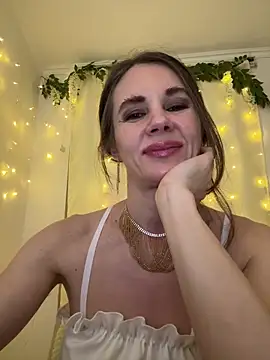 LucieMack online show from April 2026 07:26:01 PM