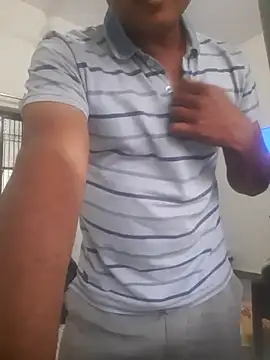 Snapshot of DesiEngine chatting on March 2026 12:31:02 PM DesiEngine online show from March 2026 12:31:02 PM