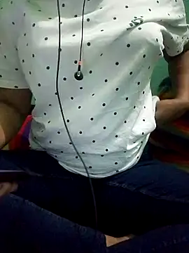 Maria Mahi online show from October 2025 07:22:01 PM