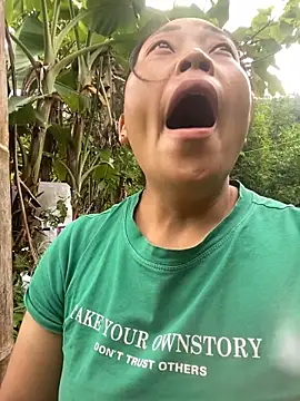 Lai005 online show from October 2025 01:05:02 AM