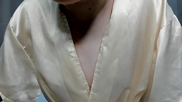 Camilla Kelly online show from November 2025 01:08:02 AM