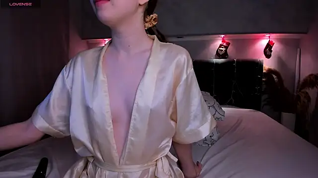 Camilla Kelly online show from February 2026 01:09:02 AM