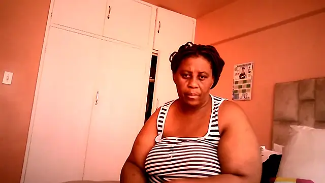 HUGEASSXXXXX online show from July 2026 06:26:02 AM