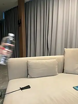 jiajia L online show from March 2026 11:21:02 AM