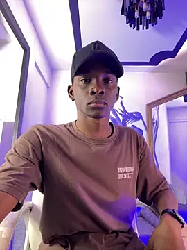 Brycce santos online show from April 2026 02:33:01 PM