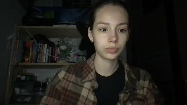 Yuna5343 online show from October 2025 08:41:02 PM