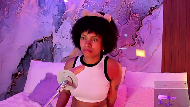 Lolalewis777 online show from October 2025 08:37:02 PM