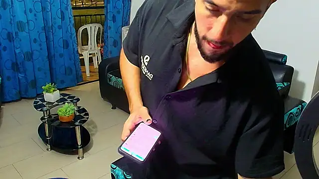 Snapshot of DaveSoldier chatting on September 2025 05:51:01 AM DaveSoldier online show from September 2025 05:51:01 AM