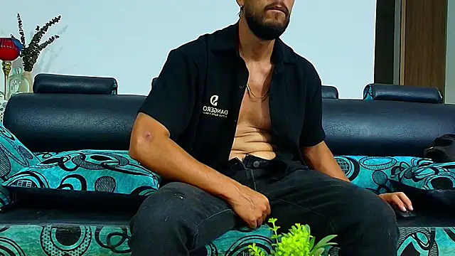 Snapshot of DaveSoldier chatting on September 2025 04:17:02 AM DaveSoldier online show from September 2025 04:17:02 AM