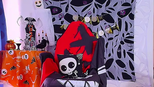 Snapshot of DaveSoldier chatting on October 2025 03:04:01 PM DaveSoldier online show from October 2025 03:04:01 PM