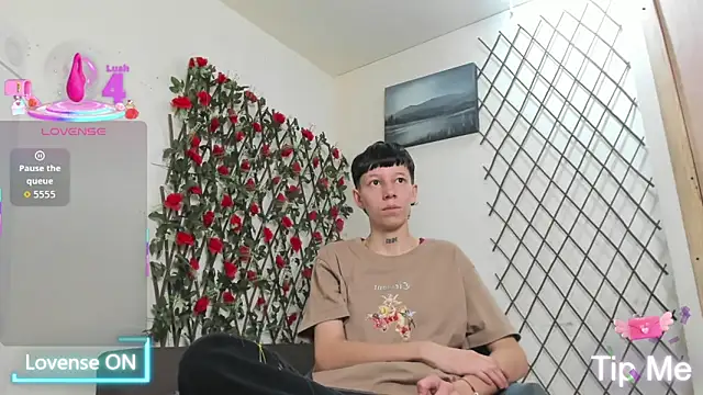 Snapshot of LiamBrown09 chatting on June 2026 07:49:01 PM LiamBrown09 online show from June 2026 07:49:01 PM