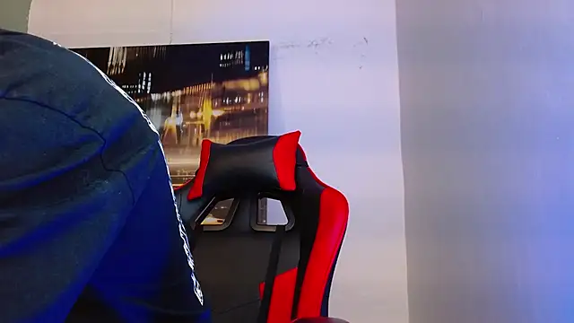 Snapshot of alexgiraldo__ chatting on May 2026 10:22:02 PM alexgiraldo online show from May 2026 10:22:02 PM