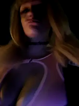 Snapshot of Splash_Queen420 chatting on May 2026 03:00:01 AM Splash Queen420 online show from May 2026 03:00:01 AM