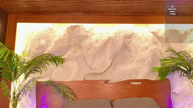 alisonn moon online show from February 2026 10:50:01 PM