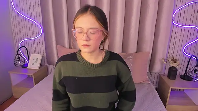 SamanthaPeachss online show from October 2025 11:58:02 AM