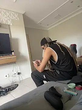 Snapshot of heloagreen_ chatting on September 2025 06:45:01 PM heloagreen online show from September 2025 06:45:01 PM