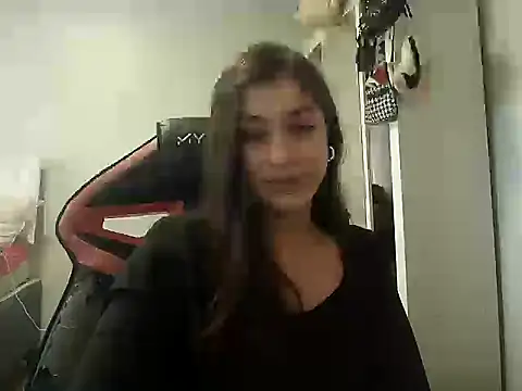 Becca B online show from November 2025 07:46:02 PM