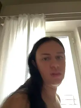 missgiuuuli online show from August 2026 03:58:02 PM