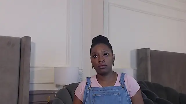 NatashaSilver online show from November 2025 01:10:02 PM