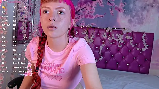 Snapshot of NIna_Kitty_ chatting on December 2025 01:31:02 PM NIna Kitty online show from December 2025 01:31:02 PM