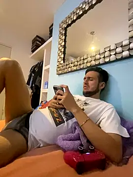 Alexitho25 online show from November 2025 10:15:02 AM