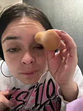 Emily Rivers  online show from December 2025 12:25:02 PM