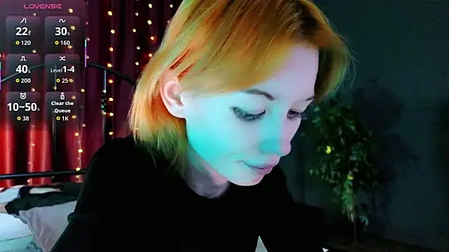 Kiara Dream online show from July 2026 11:42:01 PM