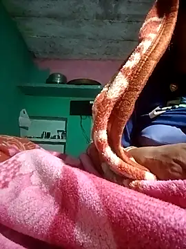 Hotdeam online show from November 2025 07:05:02 PM