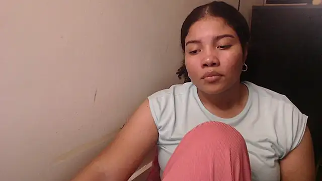 Snapshot of madelene chatting on April 2026 01:19:02 AM madelene online show from April 2026 01:19:02 AM