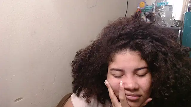 Snapshot of madelene chatting on June 2026 03:02:02 AM madelene online show from June 2026 03:02:02 AM