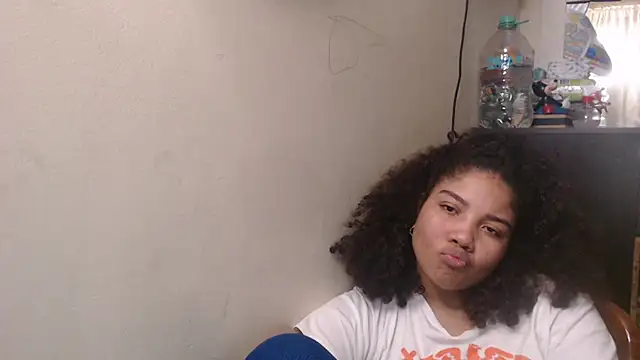 Snapshot of madelene chatting on June 2026 12:38:01 AM madelene online show from June 2026 12:38:01 AM
